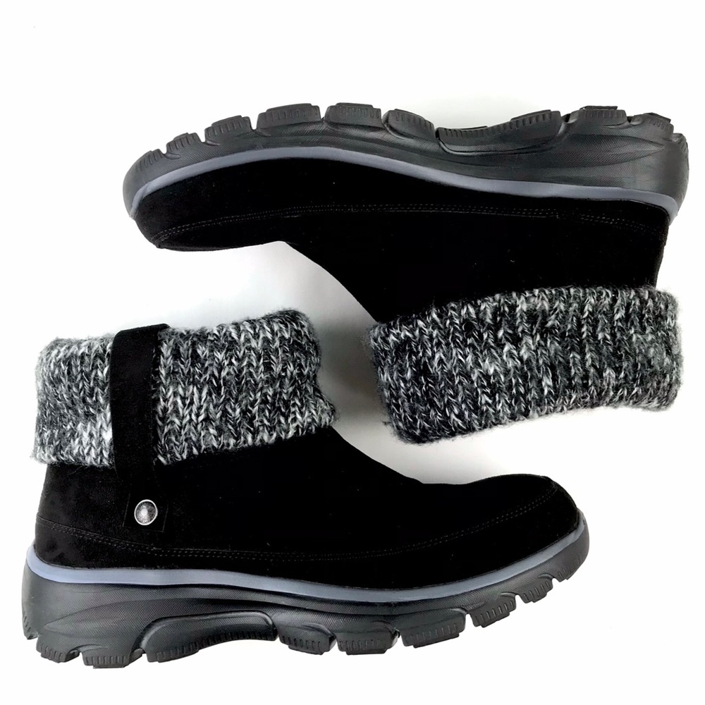 SKECHERS® Easy Going Relaxed Fit® Heighten Women’s Pull-On Ankle Boots Size 10